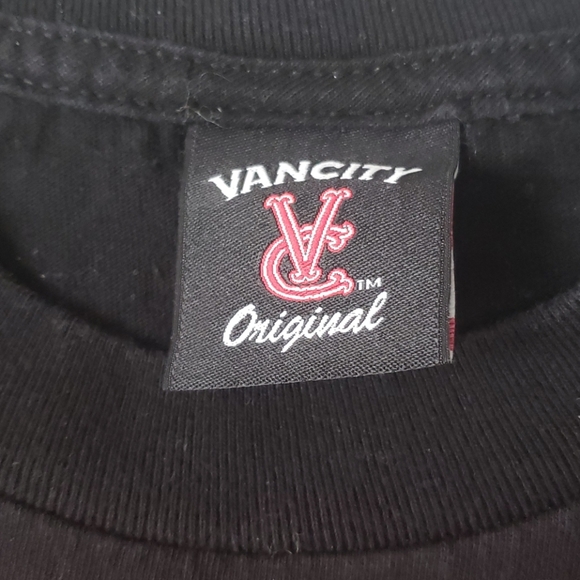 VAN CITY black tee - Picture 5 of 5